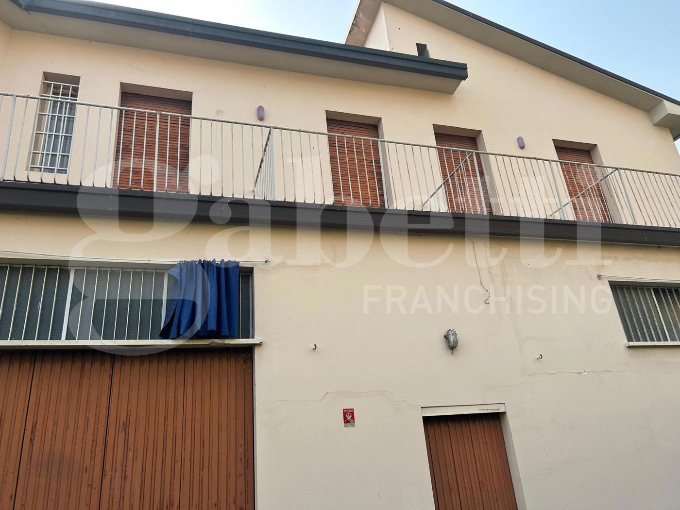 Casa indipendente da ristrutturare a Riolo Terme