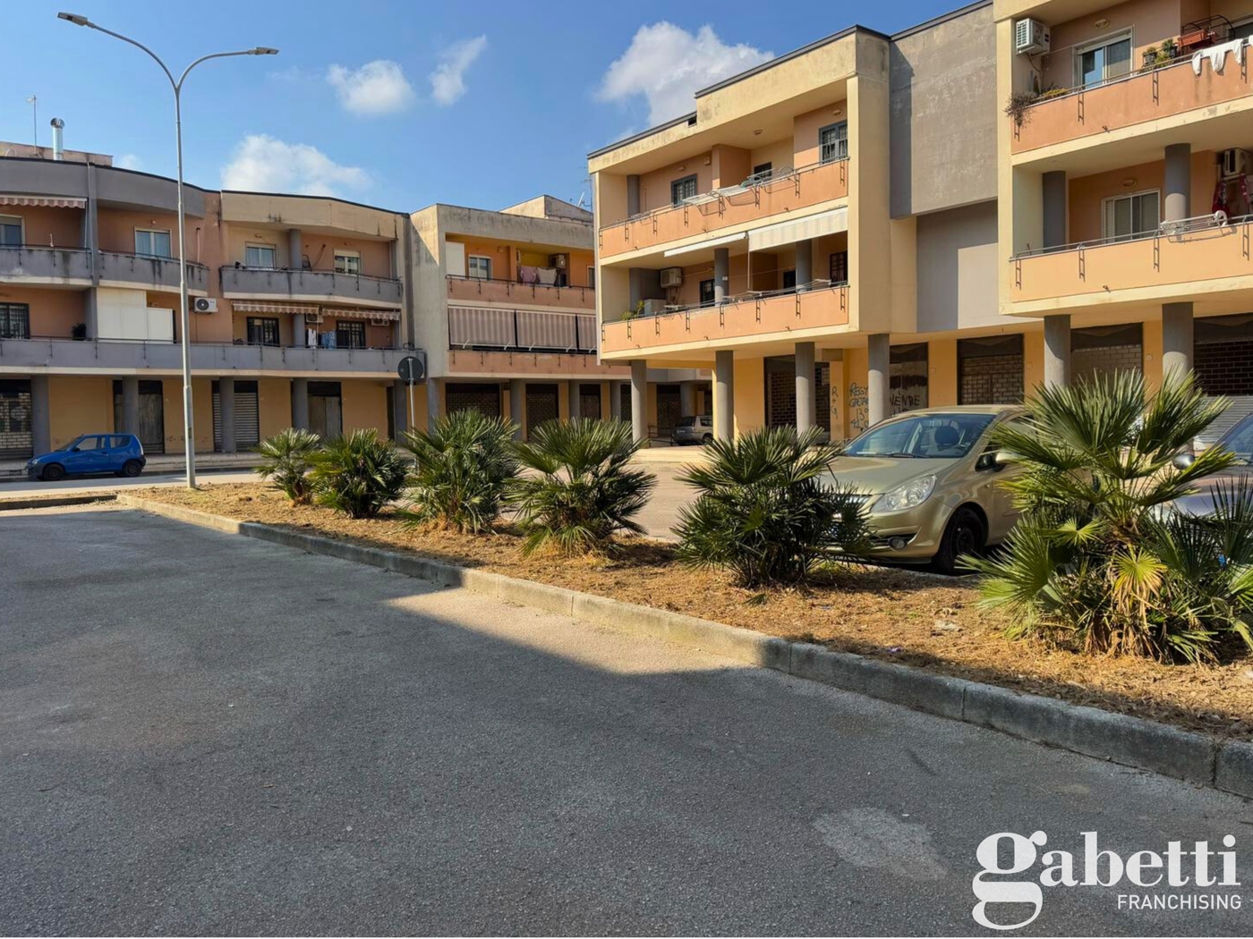 Negozio in affitto a Acerra