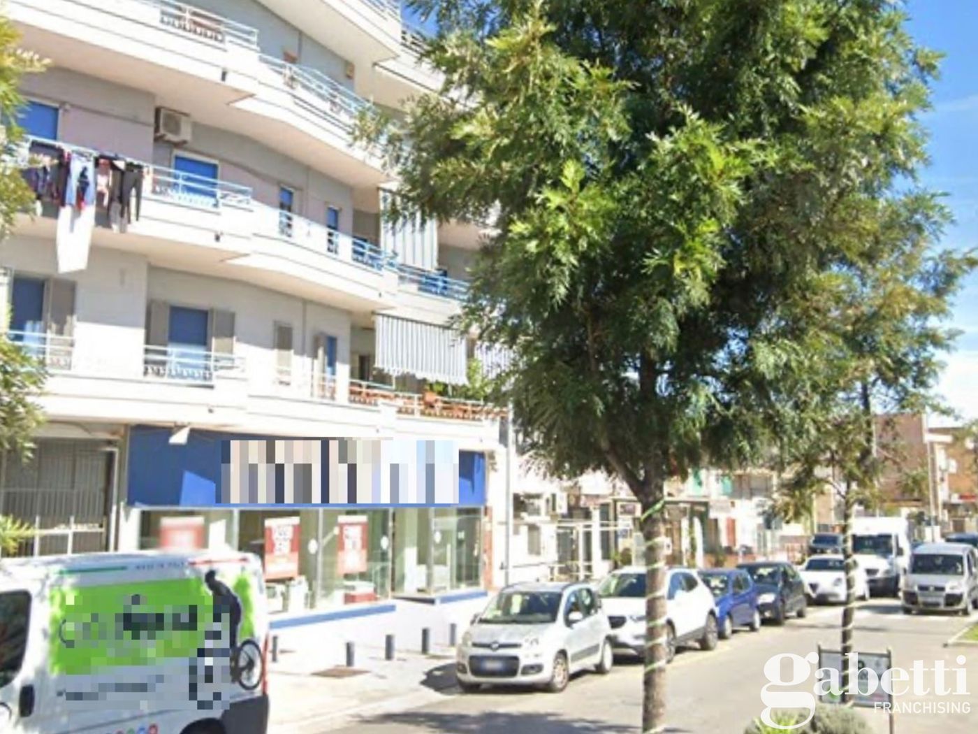 Negozio in vendita a Pomigliano d'Arco