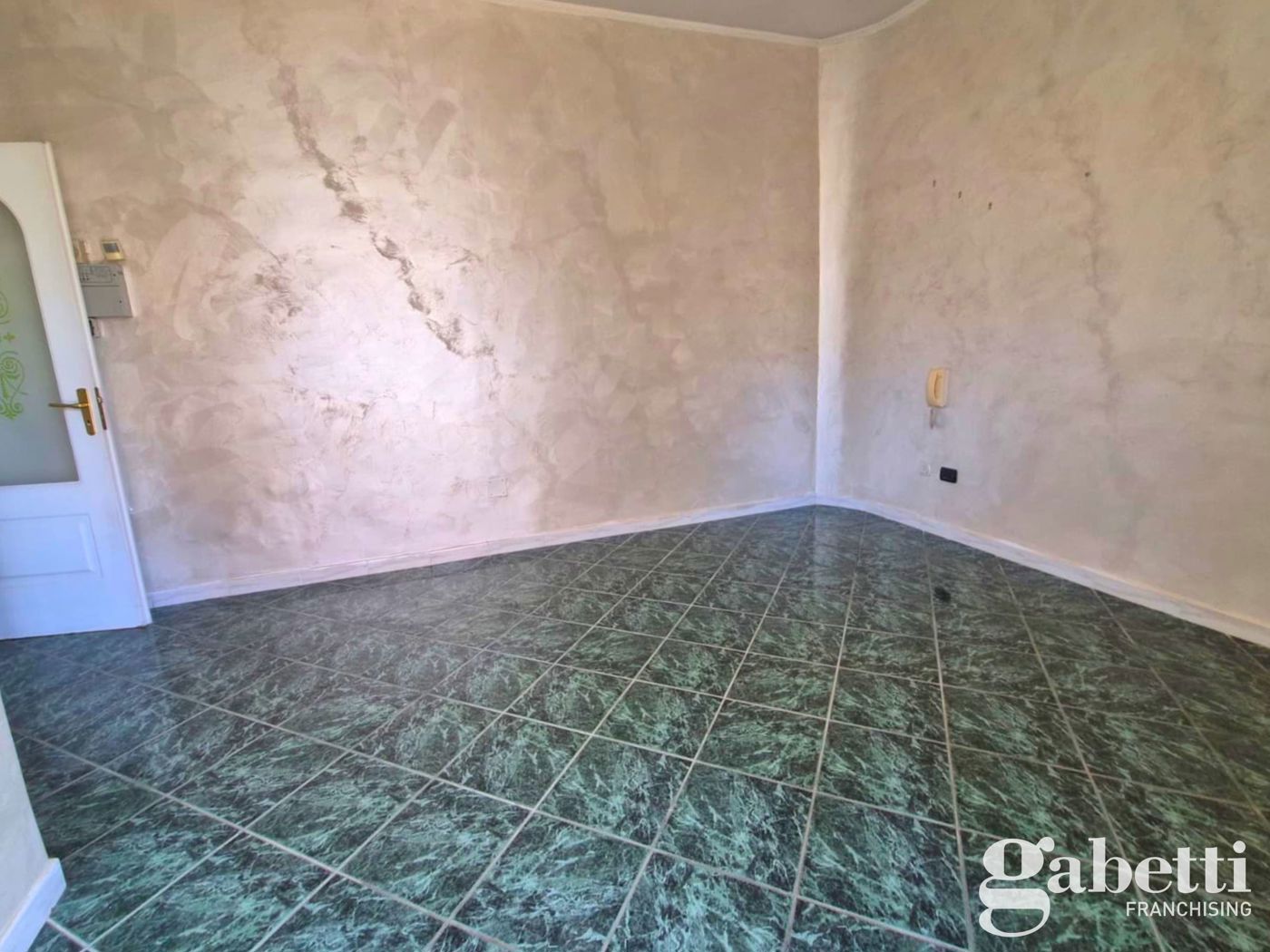 Trilocale con box a Pomigliano d'Arco