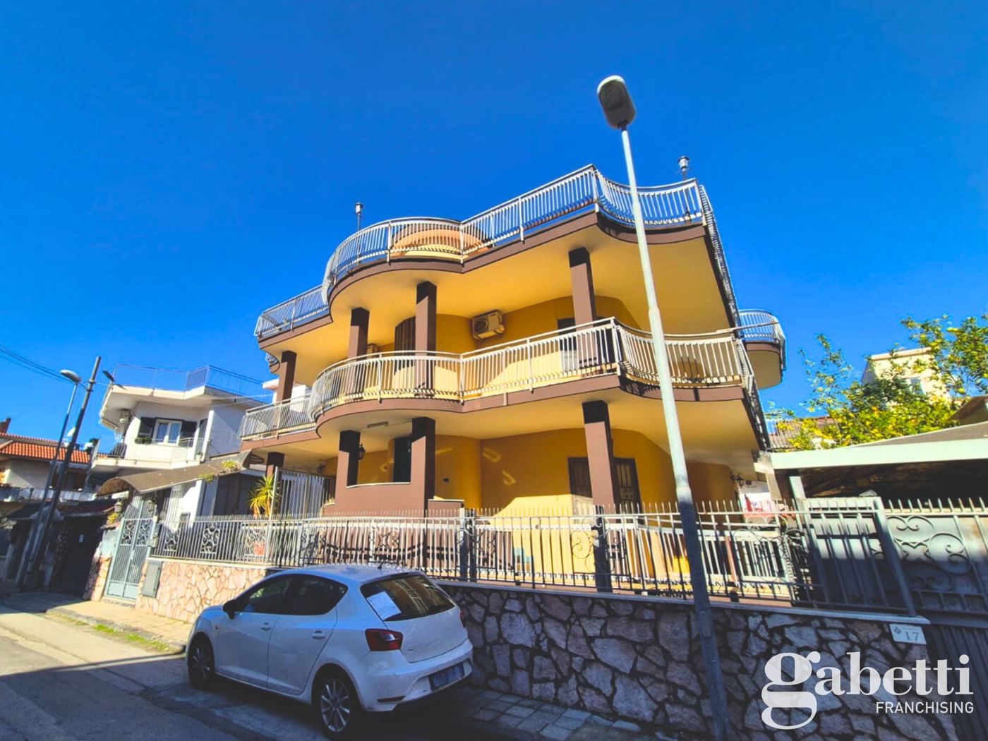 Trilocale con box a Pomigliano d'Arco