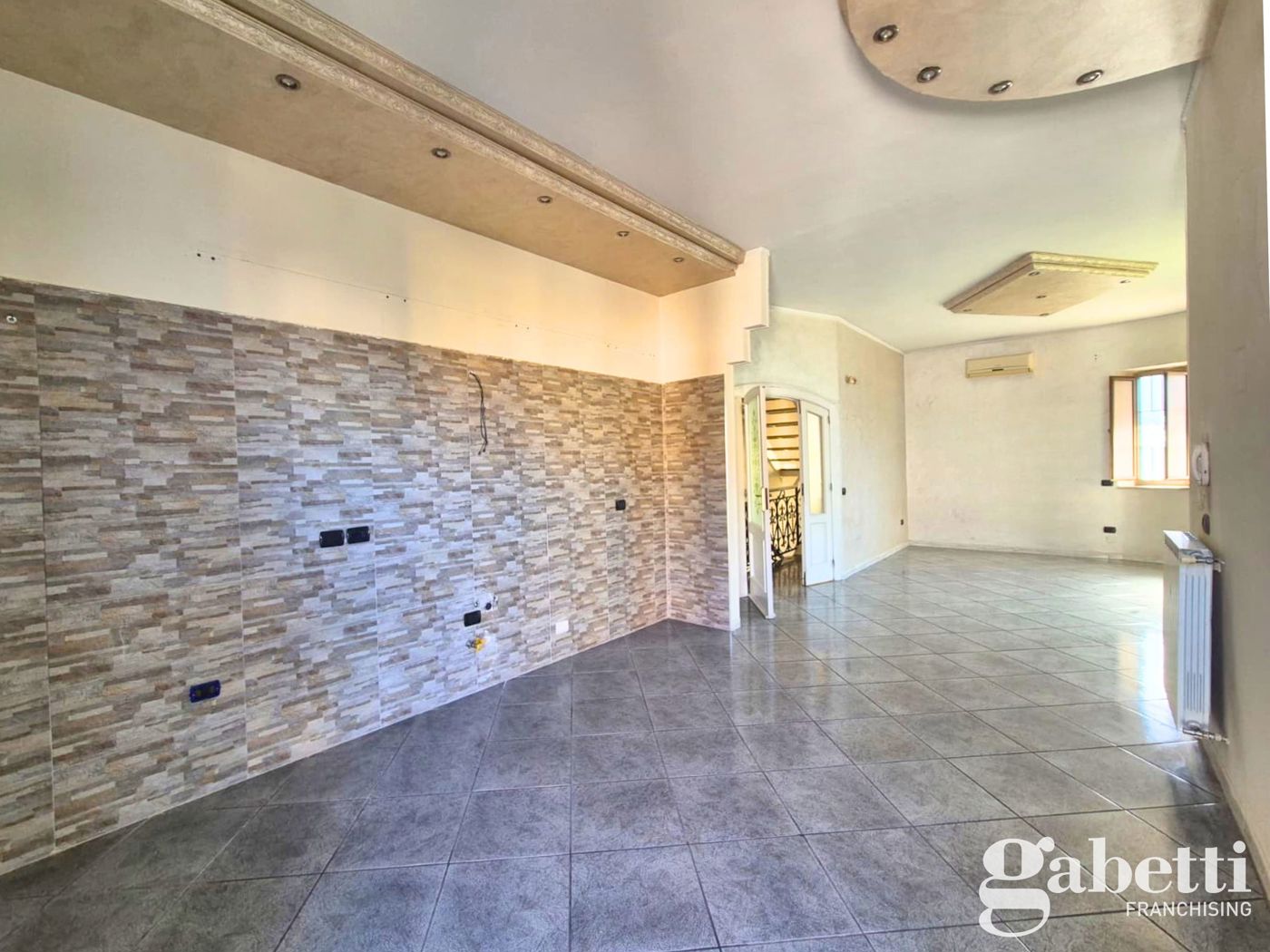 Trilocale con box a Pomigliano d'Arco