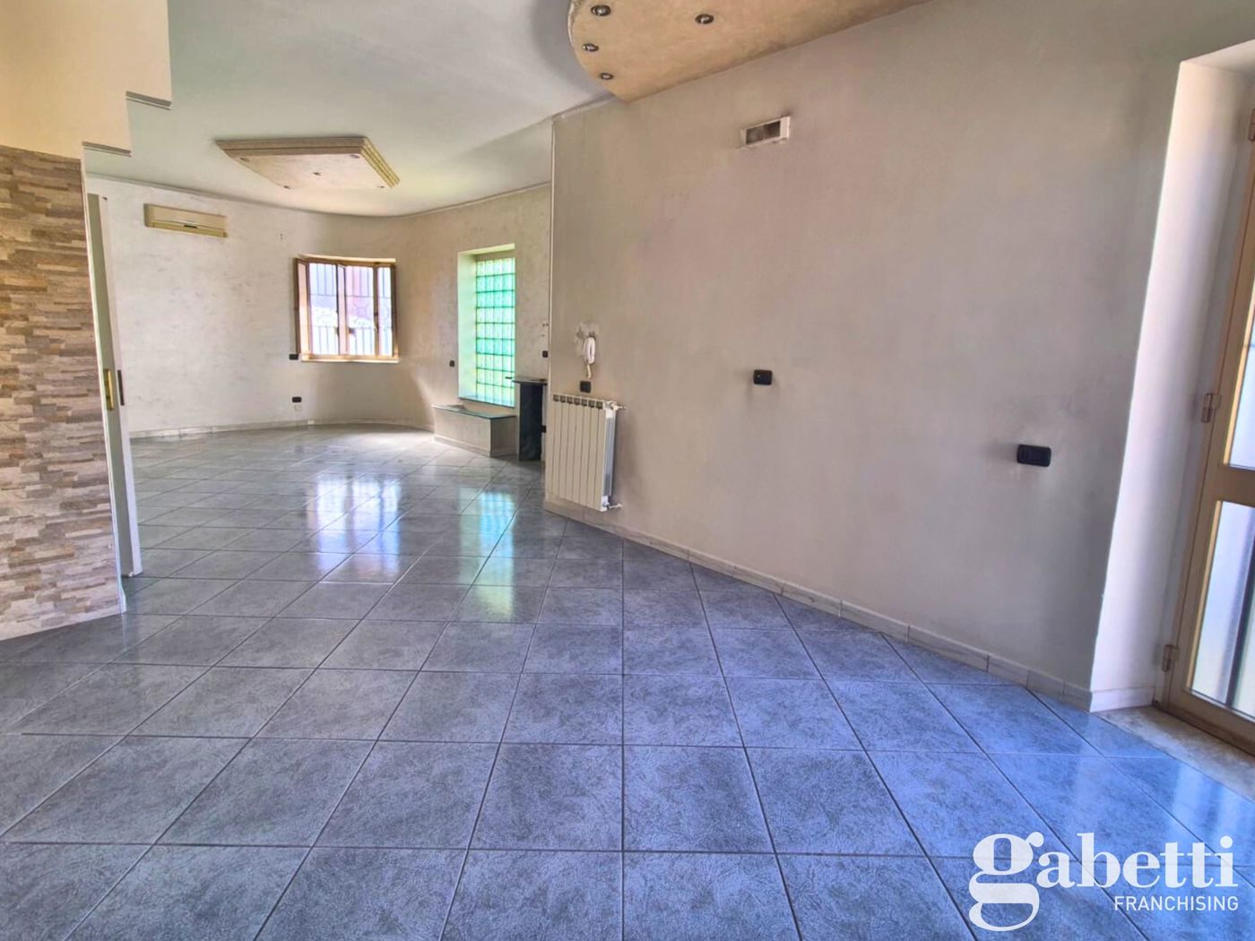 Trilocale con box a Pomigliano d'Arco