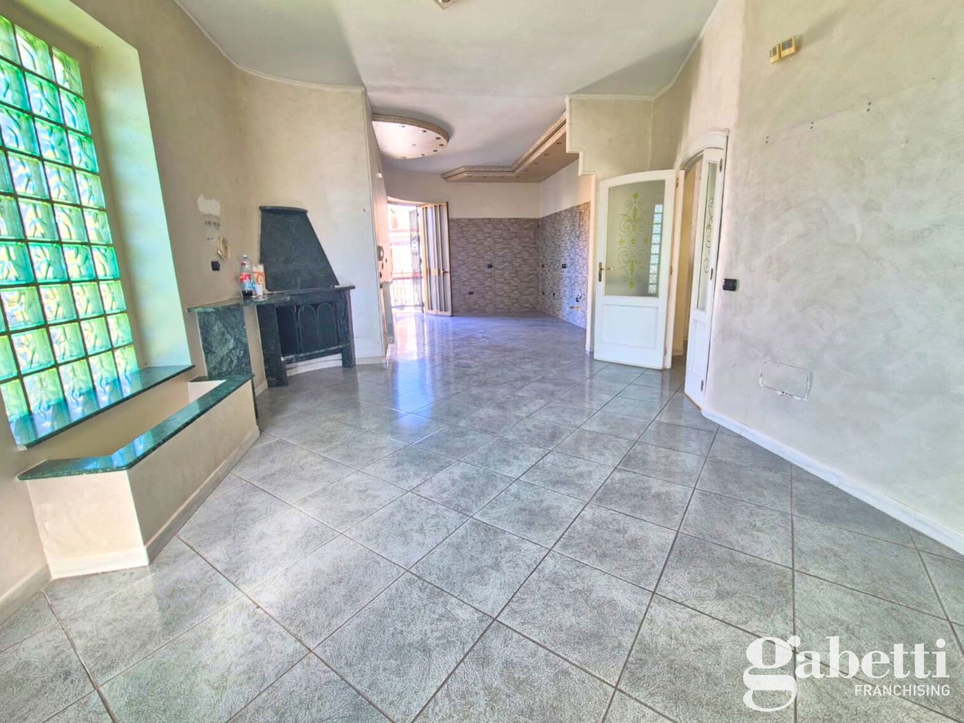 Trilocale con box a Pomigliano d'Arco