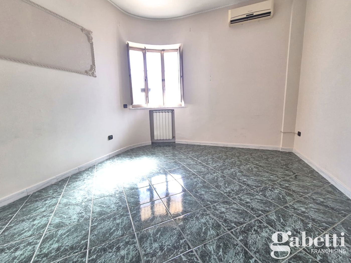 Trilocale con box a Pomigliano d'Arco