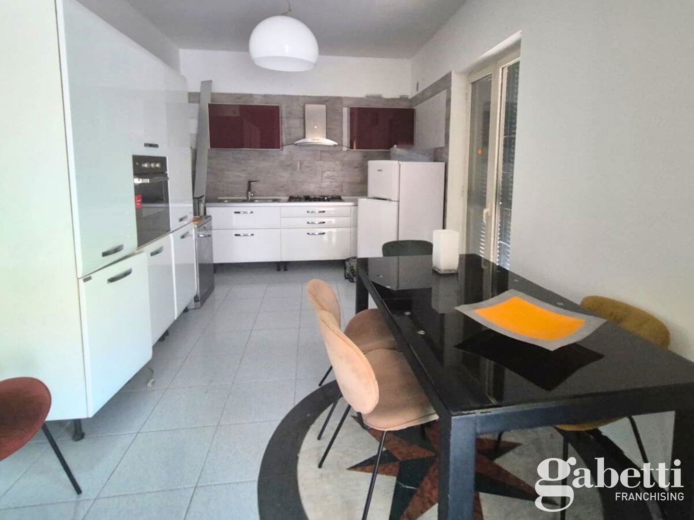 Trilocale arredato in affitto a Pomigliano d'Arco