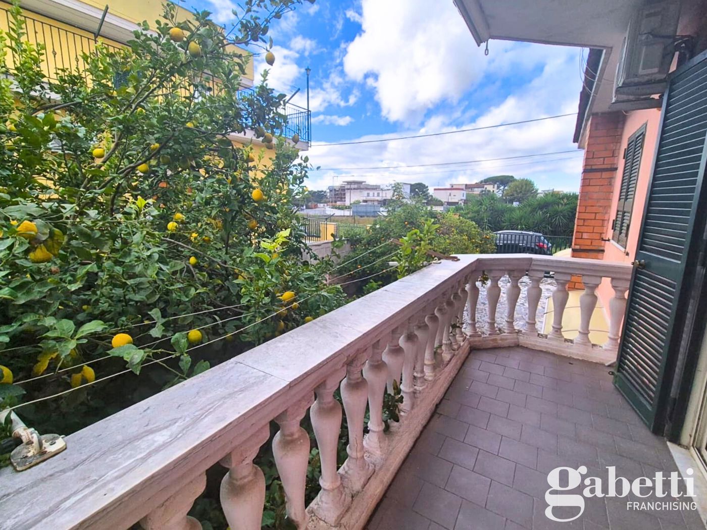 Trilocale arredato in affitto a Pomigliano d'Arco