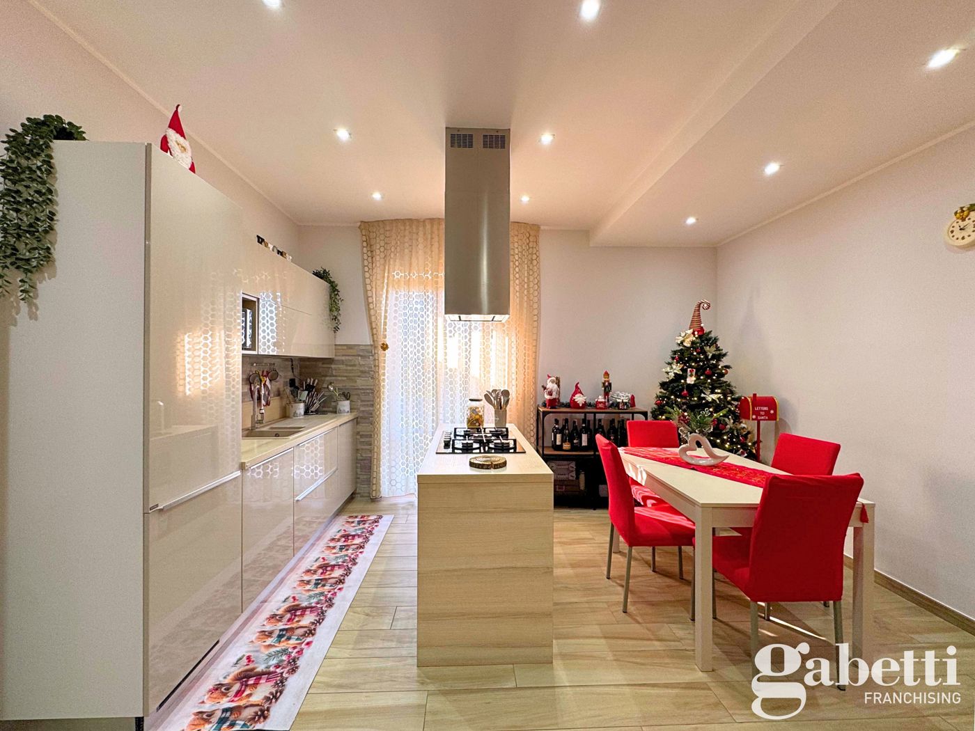 Trilocale con box a Pomigliano d'Arco