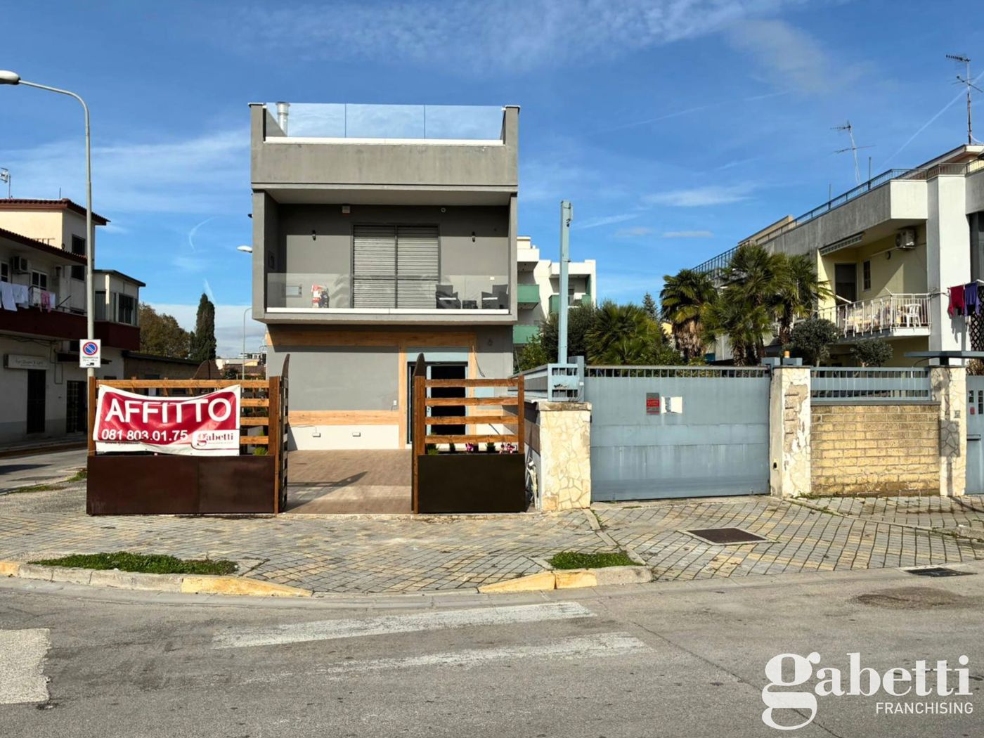 Negozio in affitto a Pomigliano d'Arco