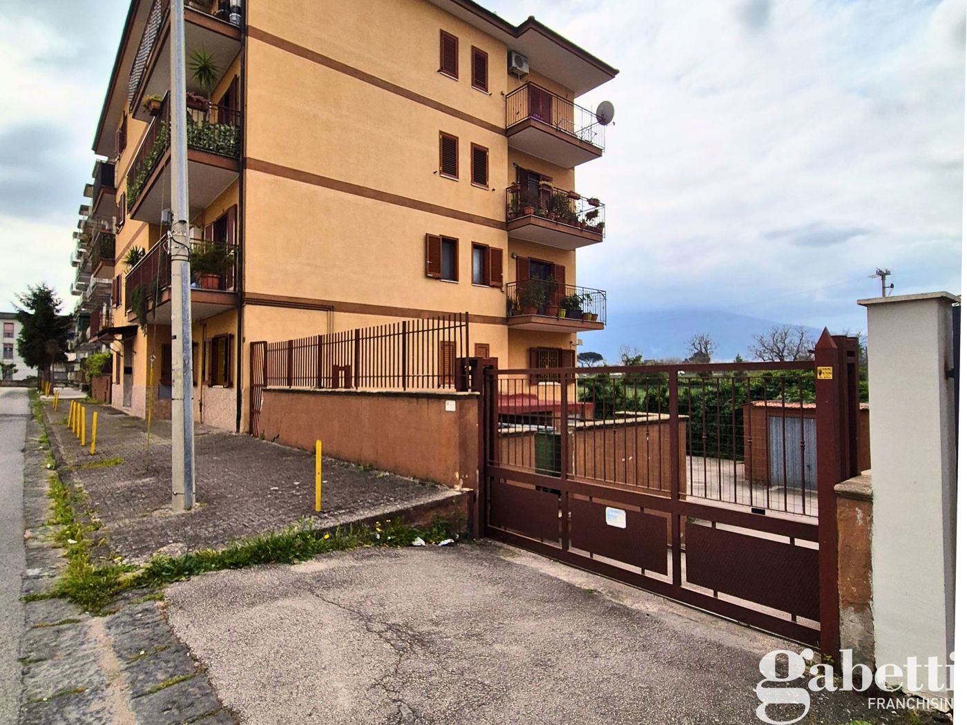 Box/Garage 17mq in affitto a Pomigliano d'Arco