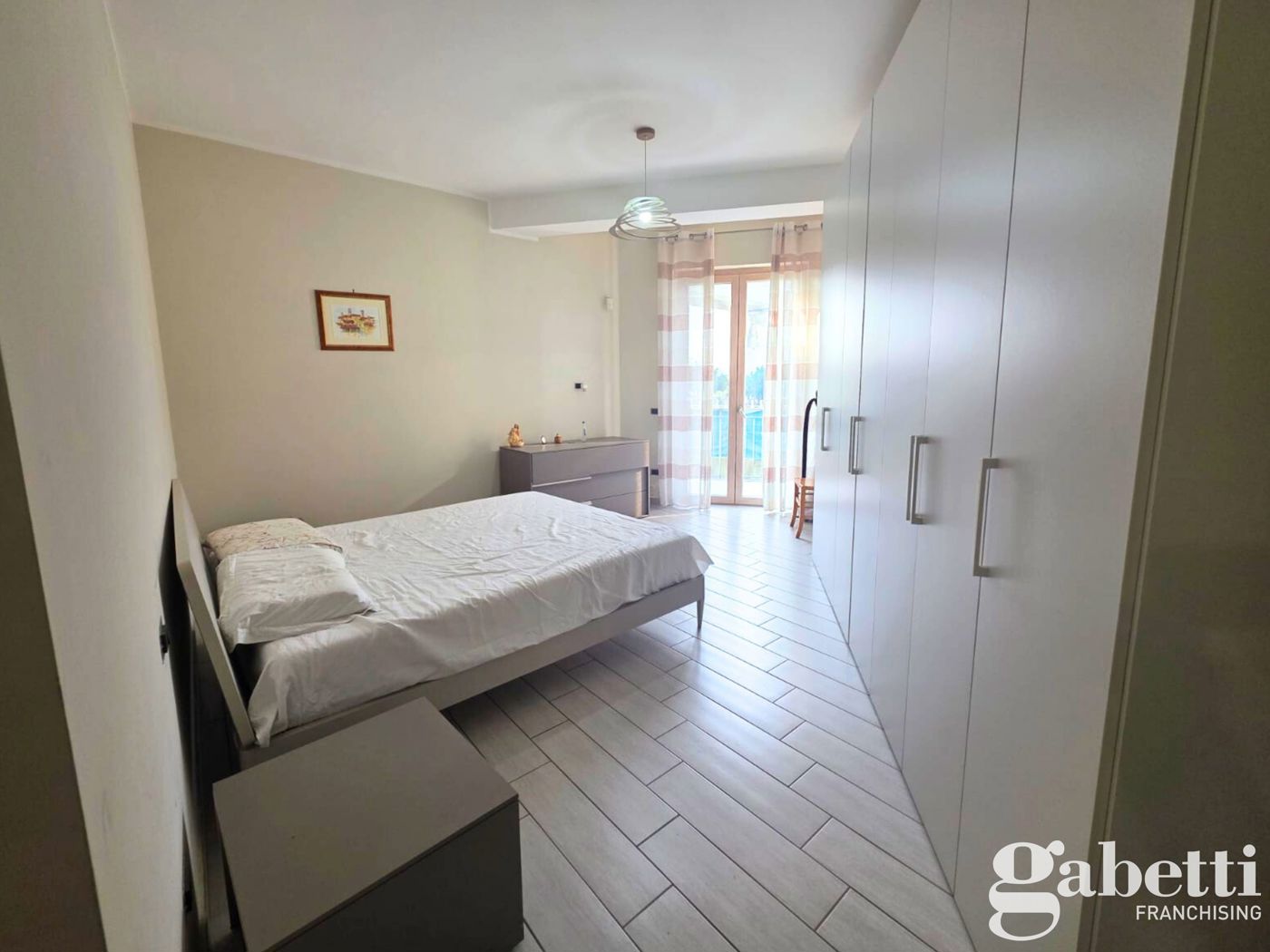 Trilocale arredato in affitto a Pomigliano d'Arco