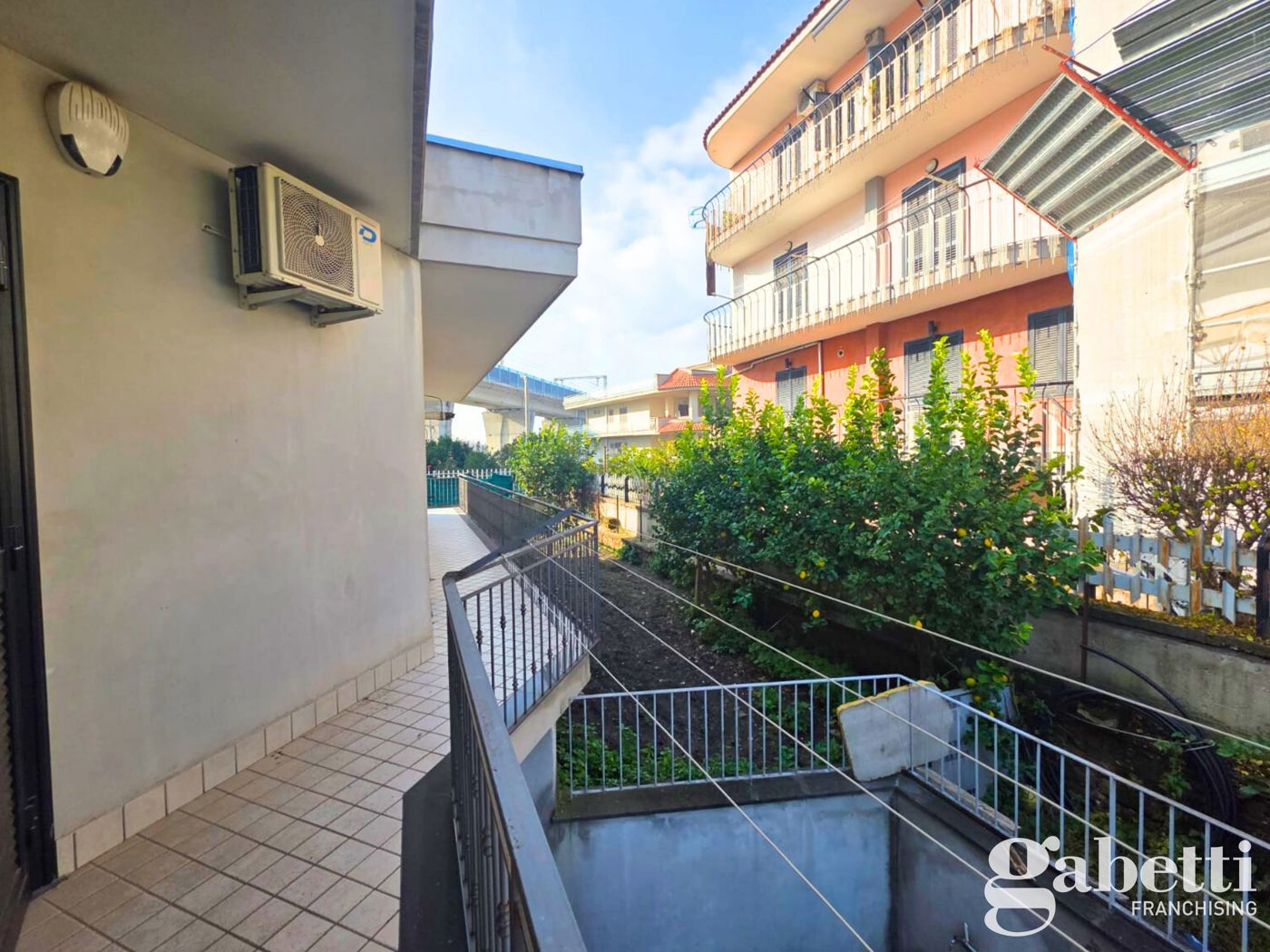 Trilocale arredato in affitto a Pomigliano d'Arco