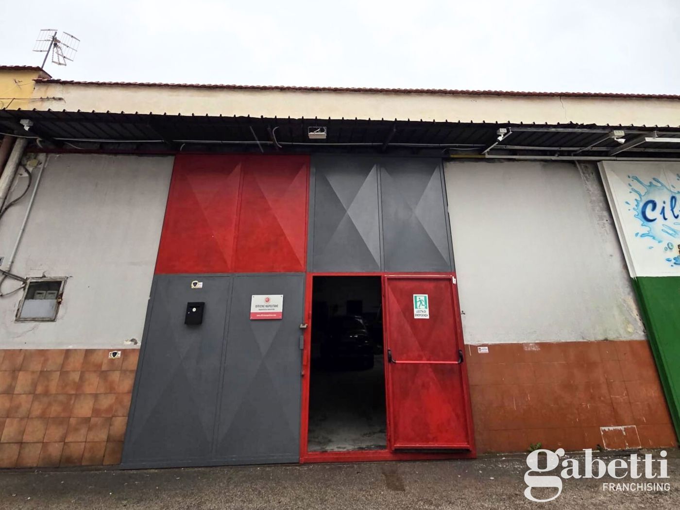 Capannone in vendita a Pomigliano d'Arco