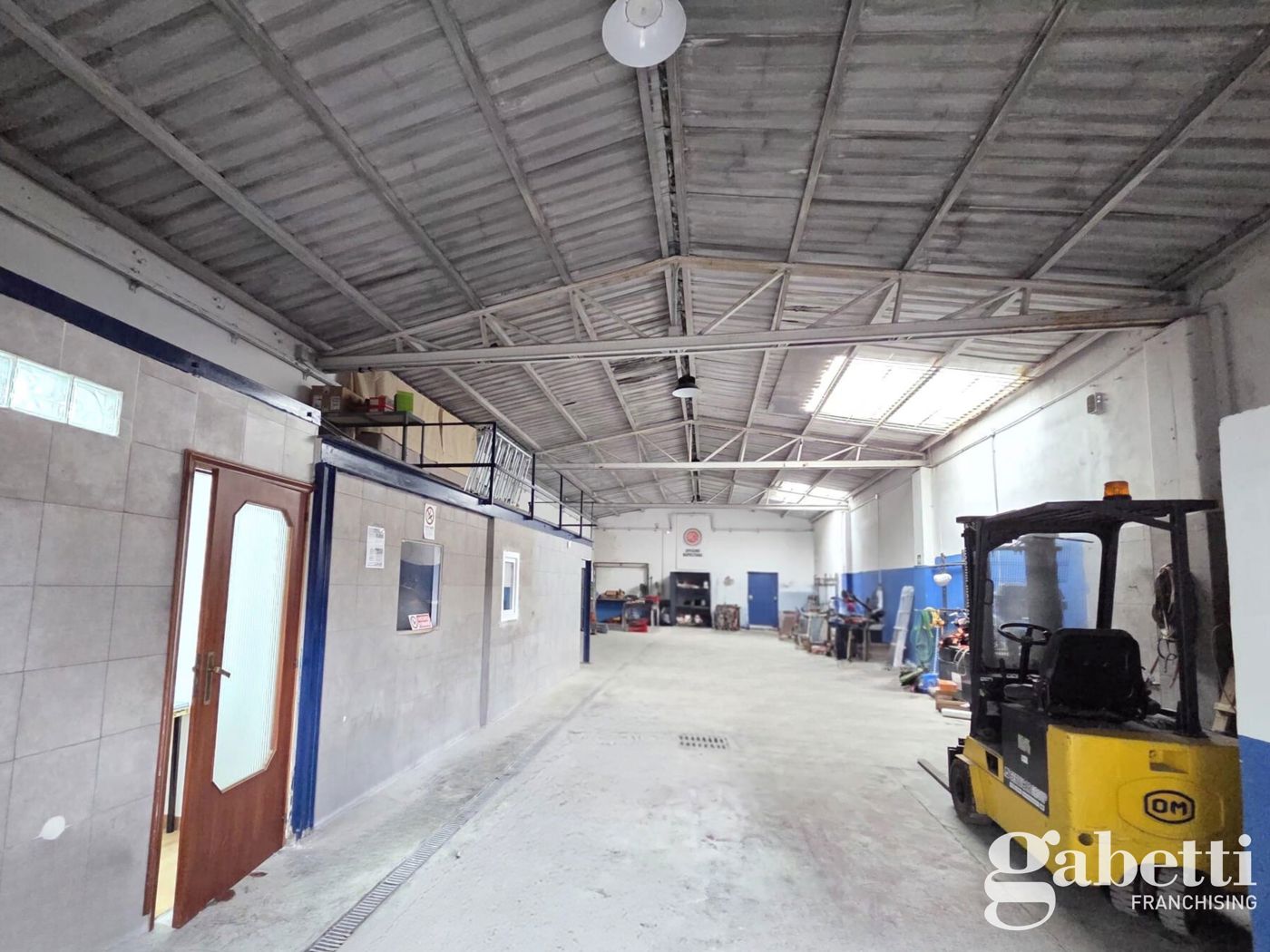 Capannone in affitto a Pomigliano d'Arco