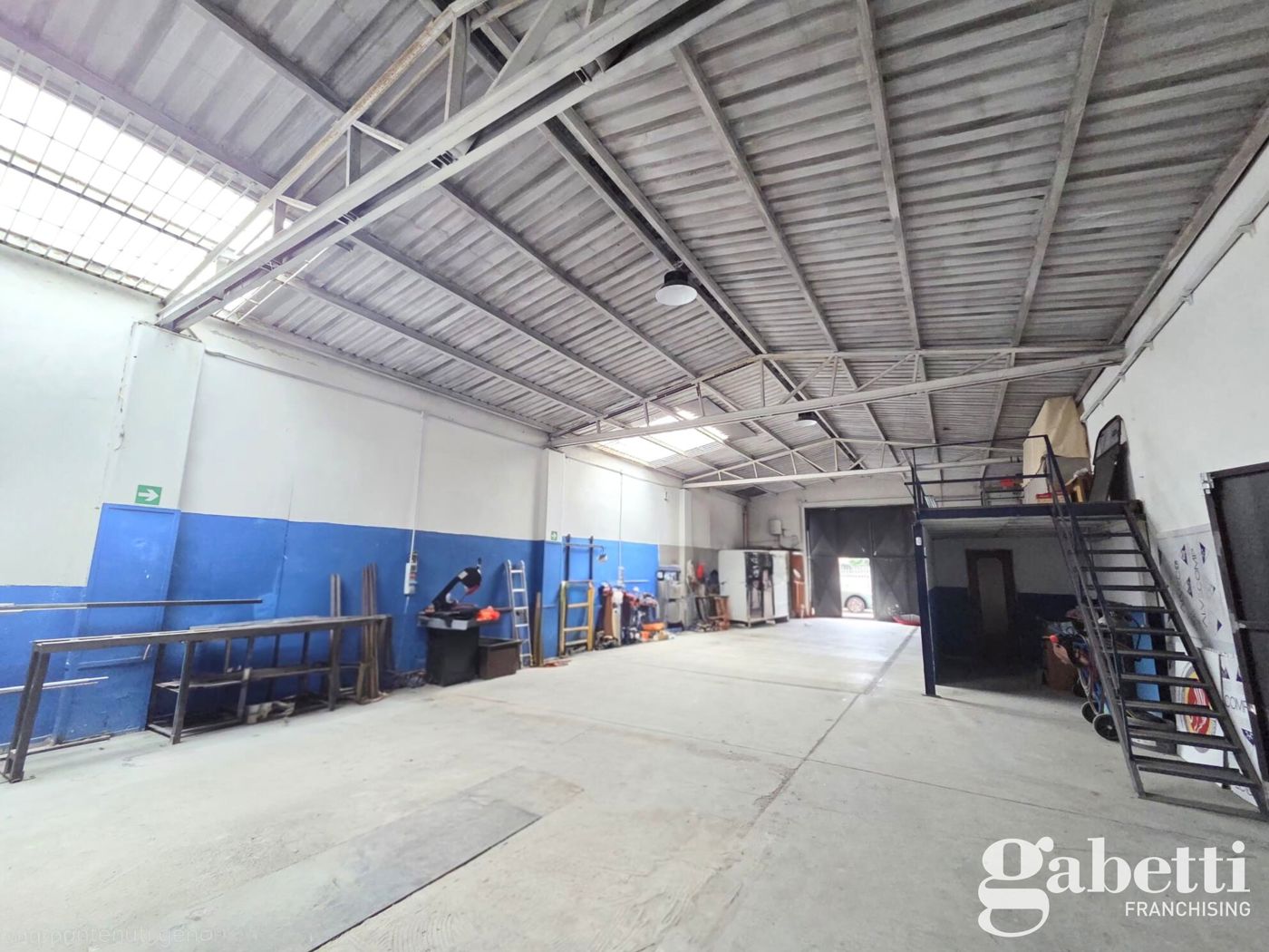 Capannone in affitto a Pomigliano d'Arco