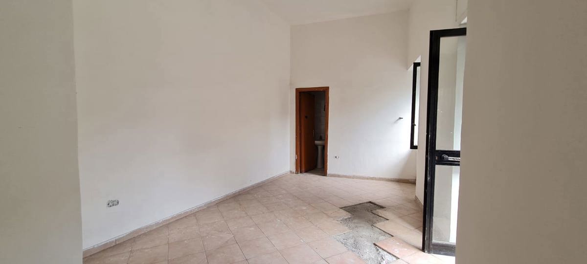 Negozio in affitto a Pomigliano d'Arco