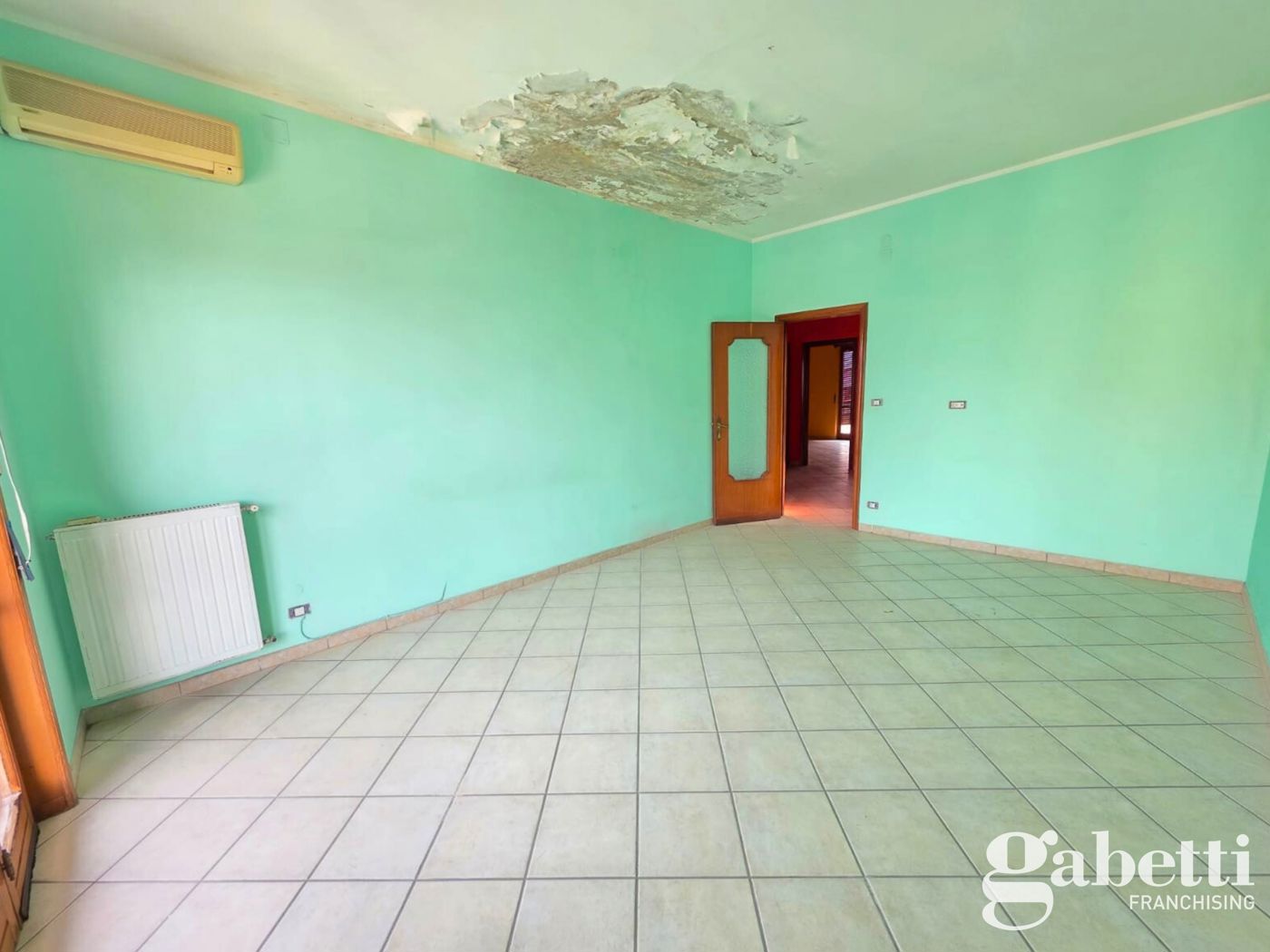 Trilocale da ristrutturare a Pomigliano d'Arco