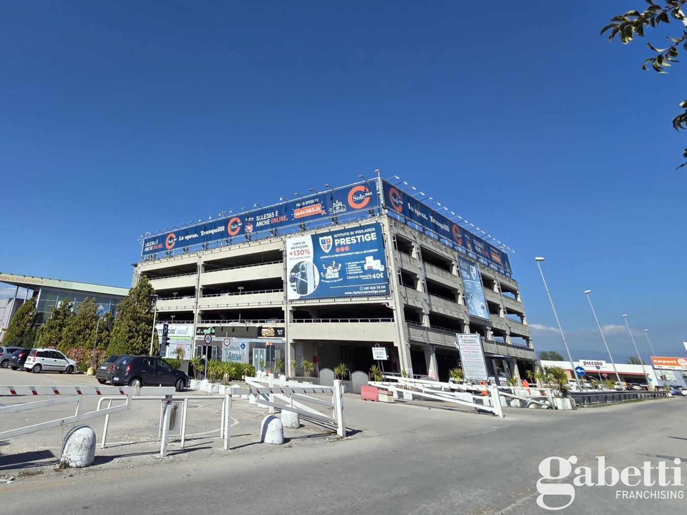 Magazzino in affitto a Afragola