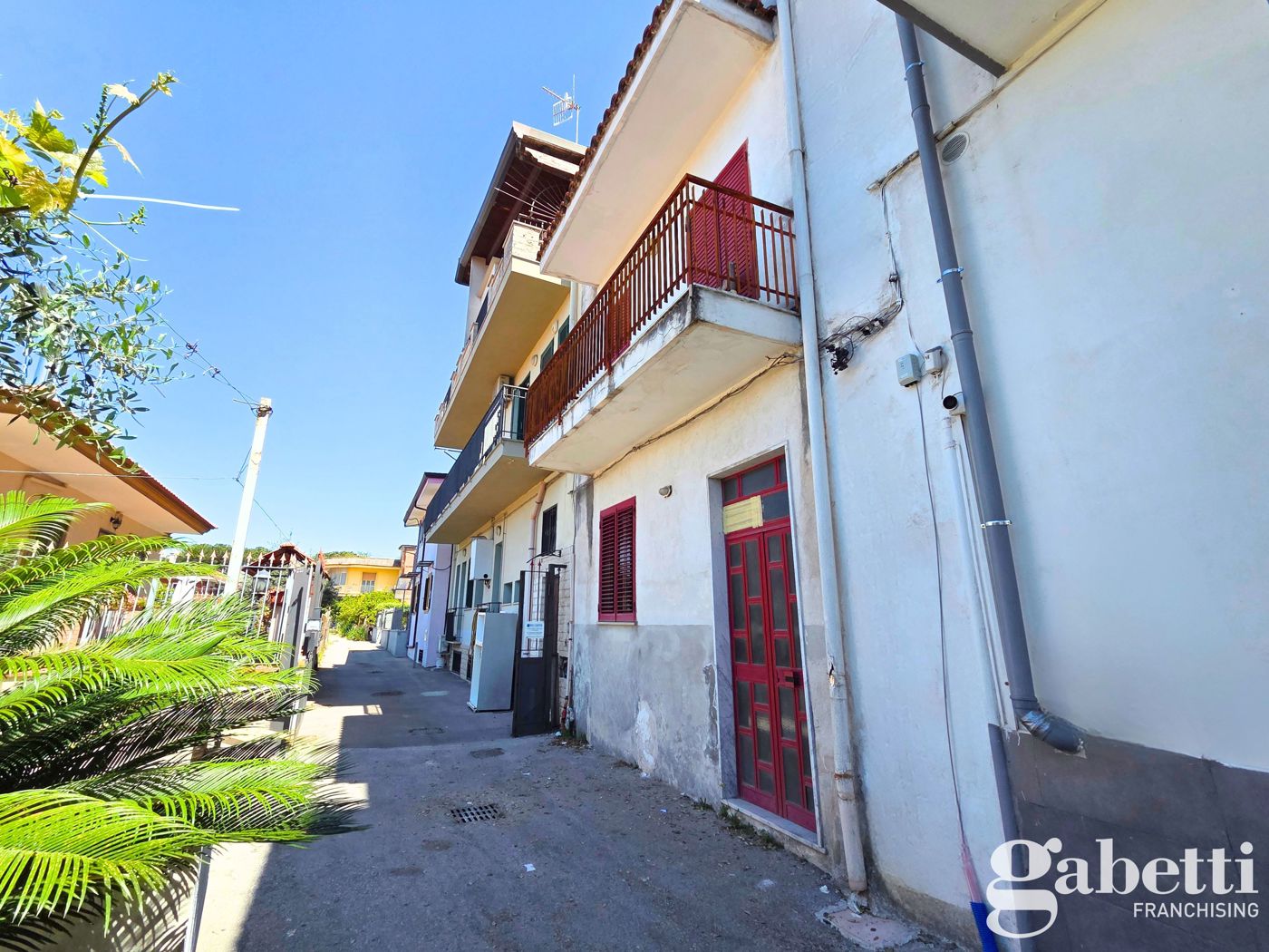 Casa indipendente da ristrutturare a Pomigliano d'Arco