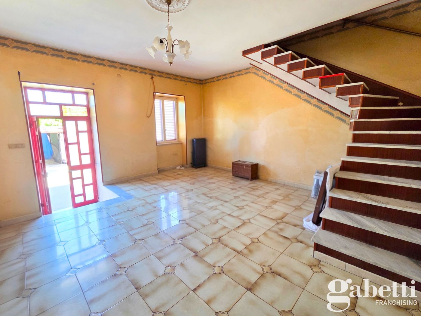 Casa indipendente da ristrutturare a Pomigliano d'Arco