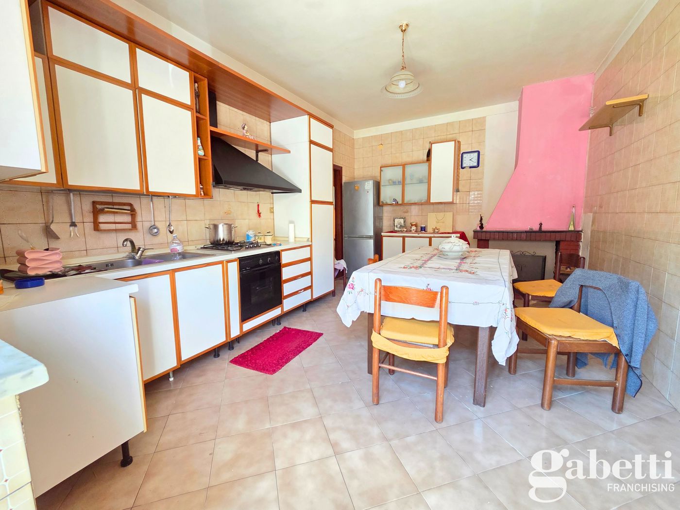 Casa indipendente da ristrutturare a Pomigliano d'Arco