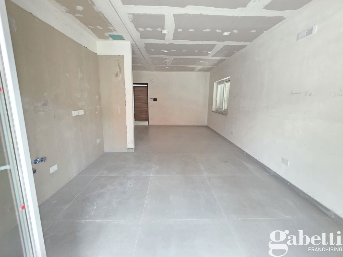 Ufficio nuovo a Pomigliano d'Arco