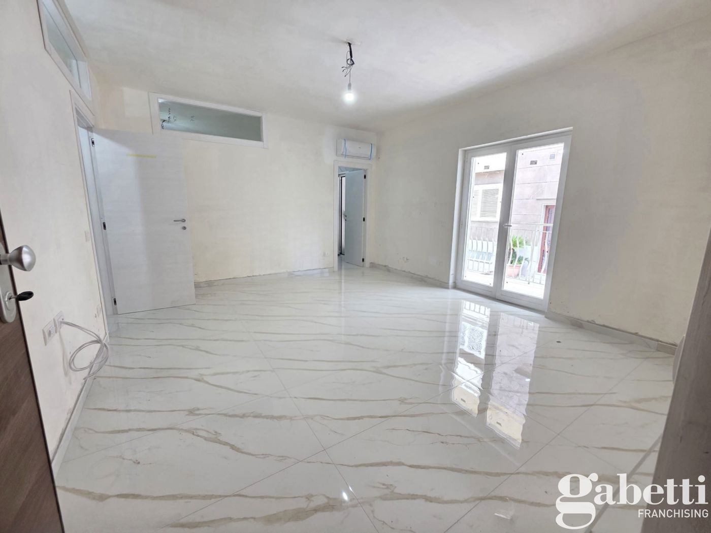 Ufficio nuovo a Pomigliano d'Arco