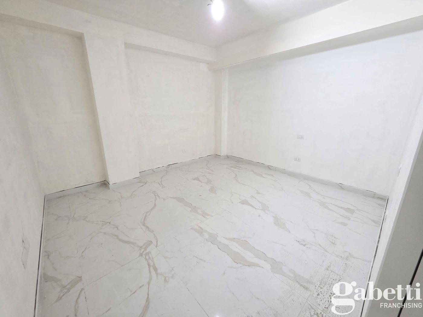Ufficio nuovo a Pomigliano d'Arco
