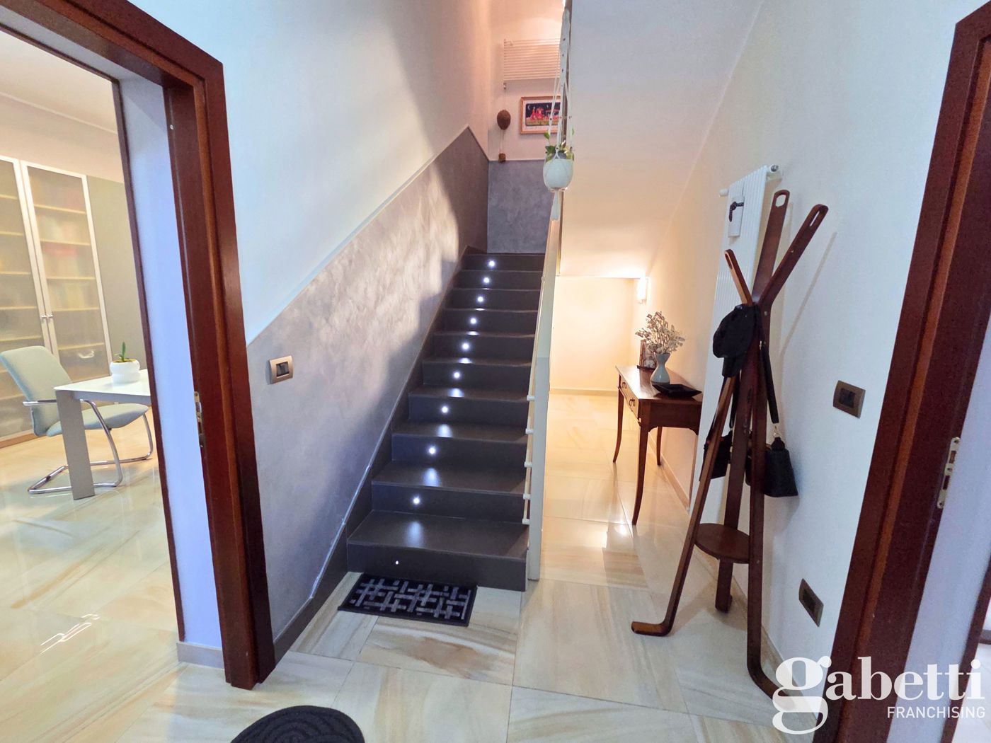 Casa indipendente con giardino a Pomigliano d'Arco