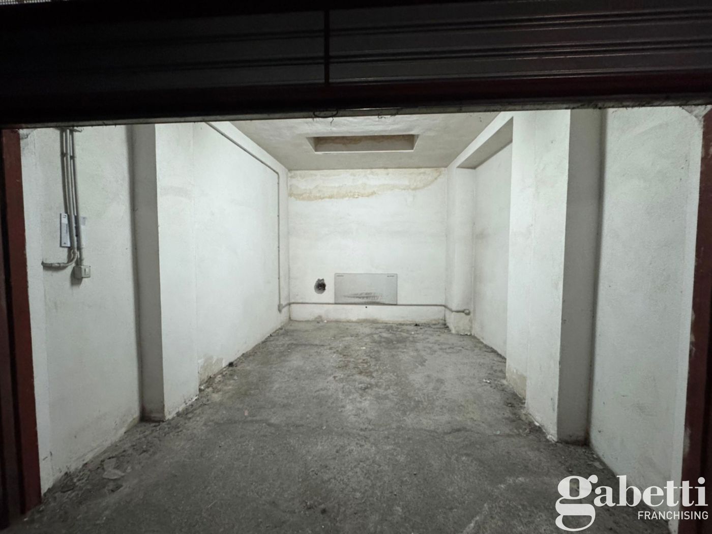 Box/Garage 14mq in affitto a Pomigliano d'Arco