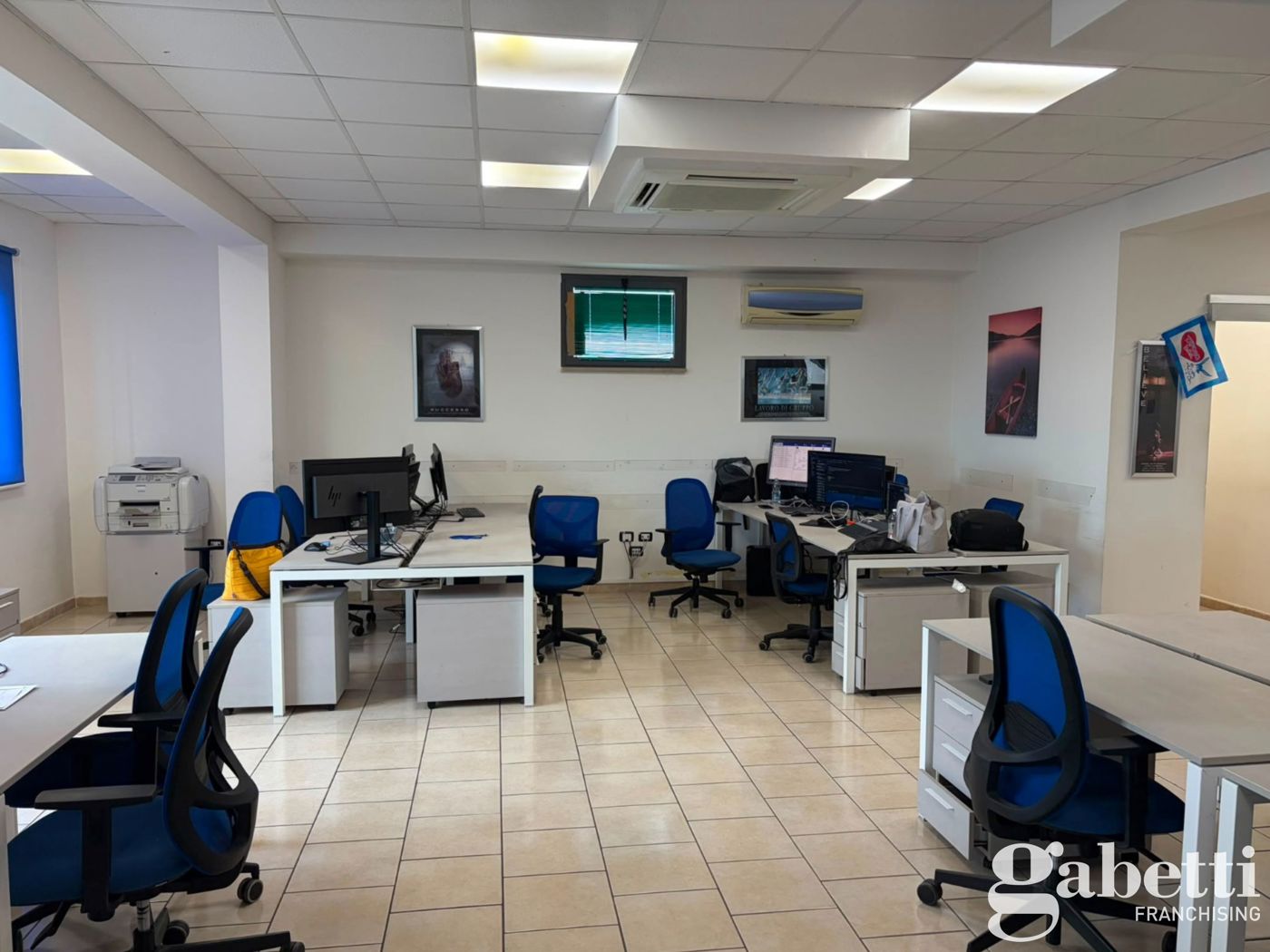 Ufficio in vendita a Pomigliano d'Arco