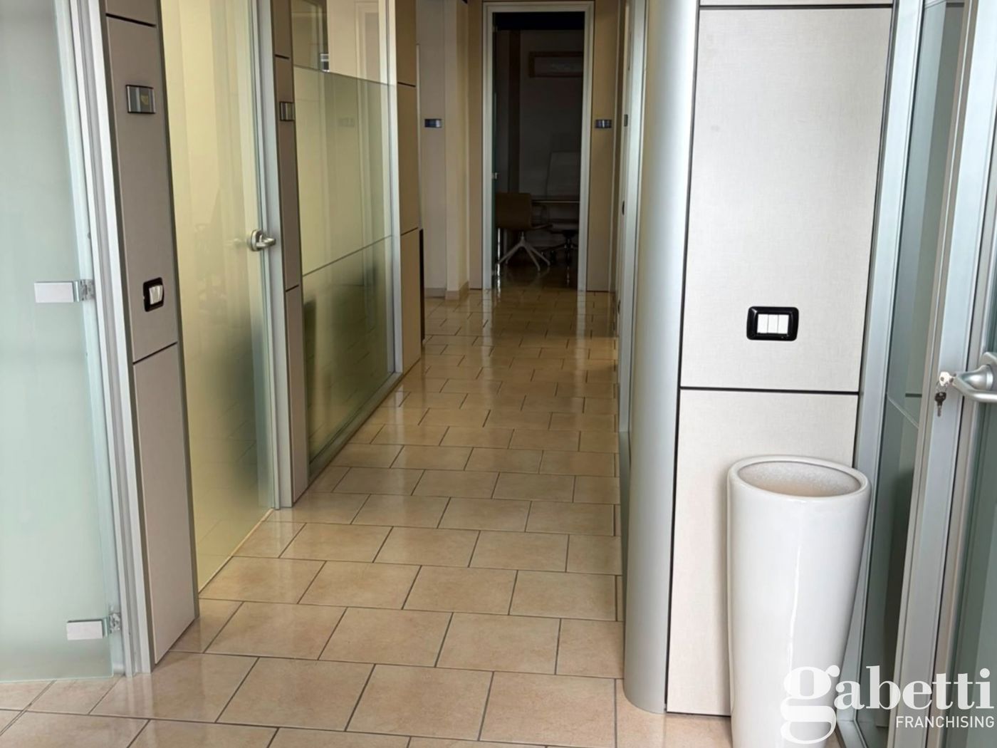 Ufficio in vendita a Pomigliano d'Arco