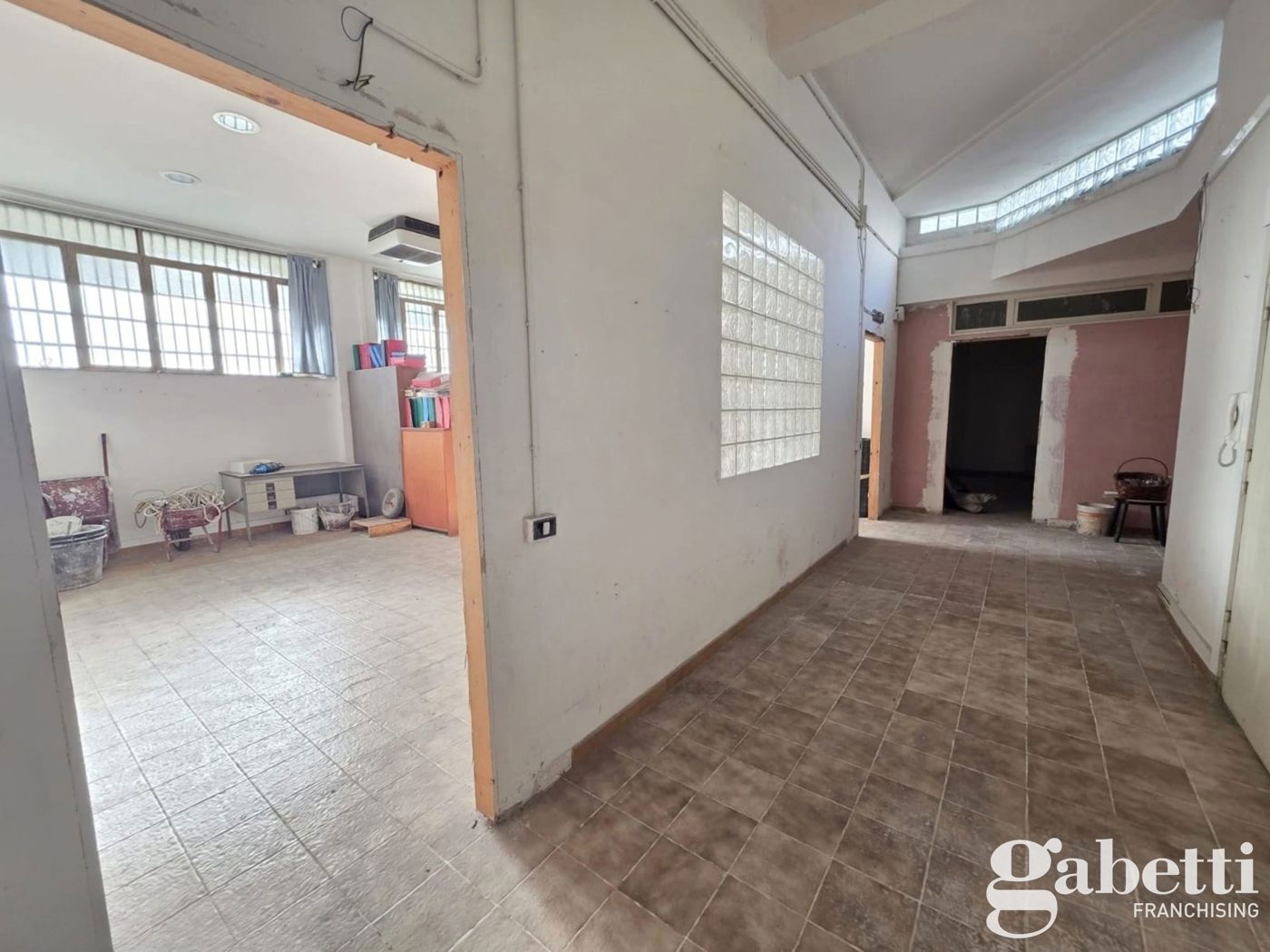 Laboratorio in vendita a Casalnuovo di Napoli