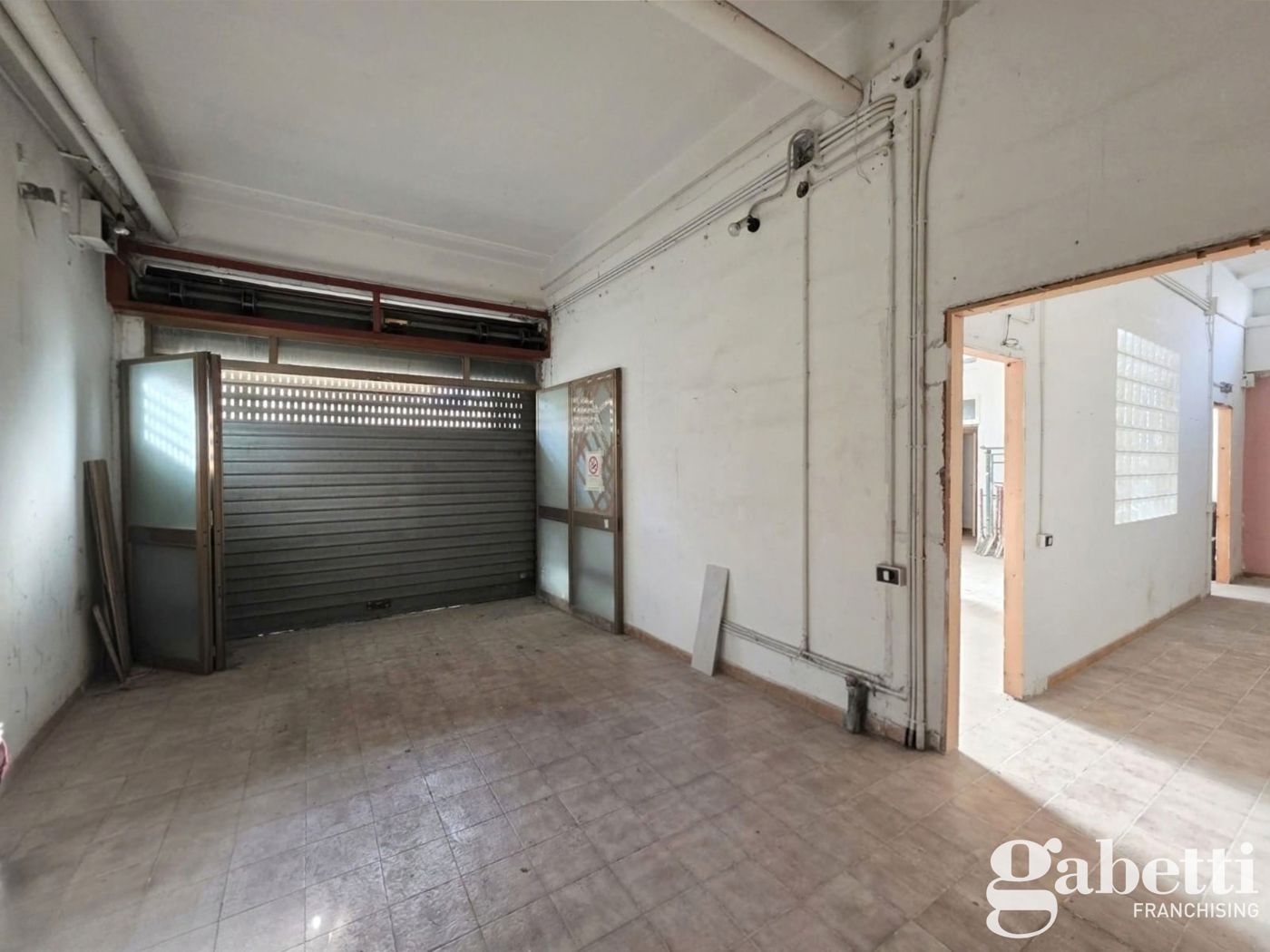Laboratorio in vendita a Casalnuovo di Napoli