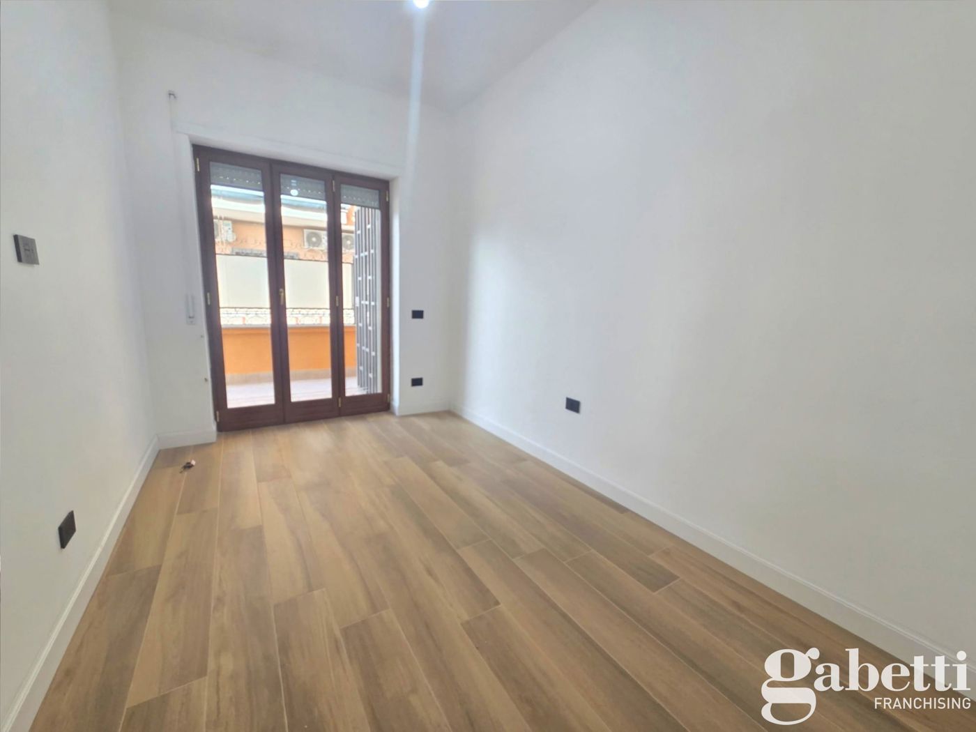 Trilocale ristrutturato a Pomigliano d'Arco