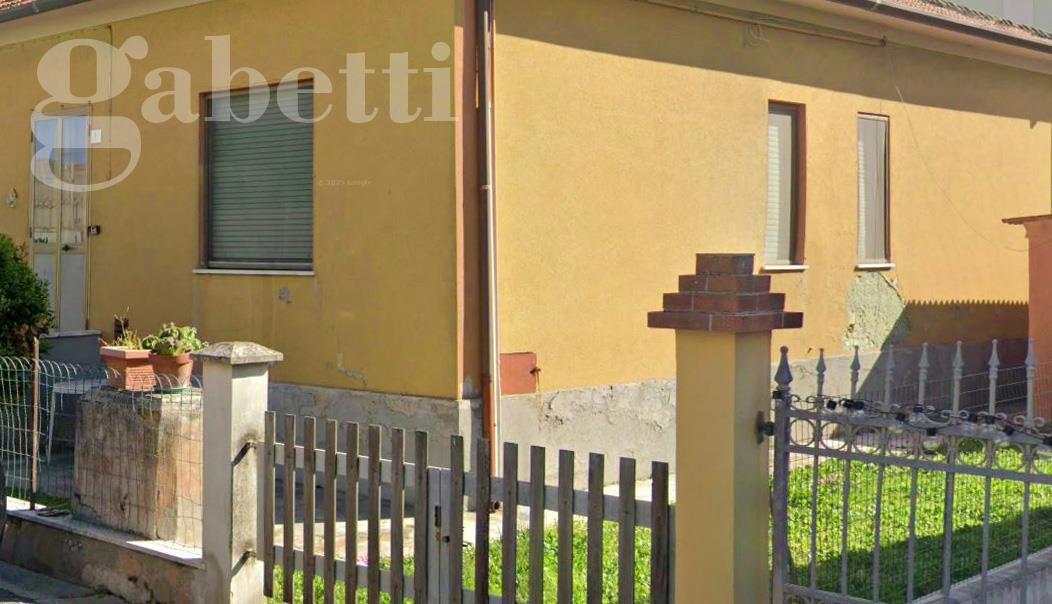Casa indipendente con box a Senigallia