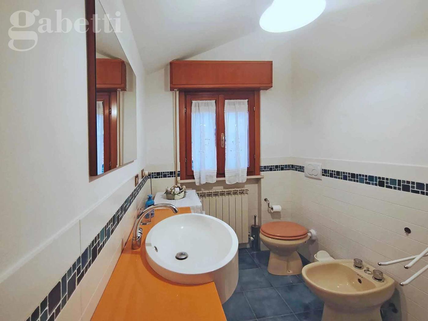 Attico arredato in affitto a Senigallia