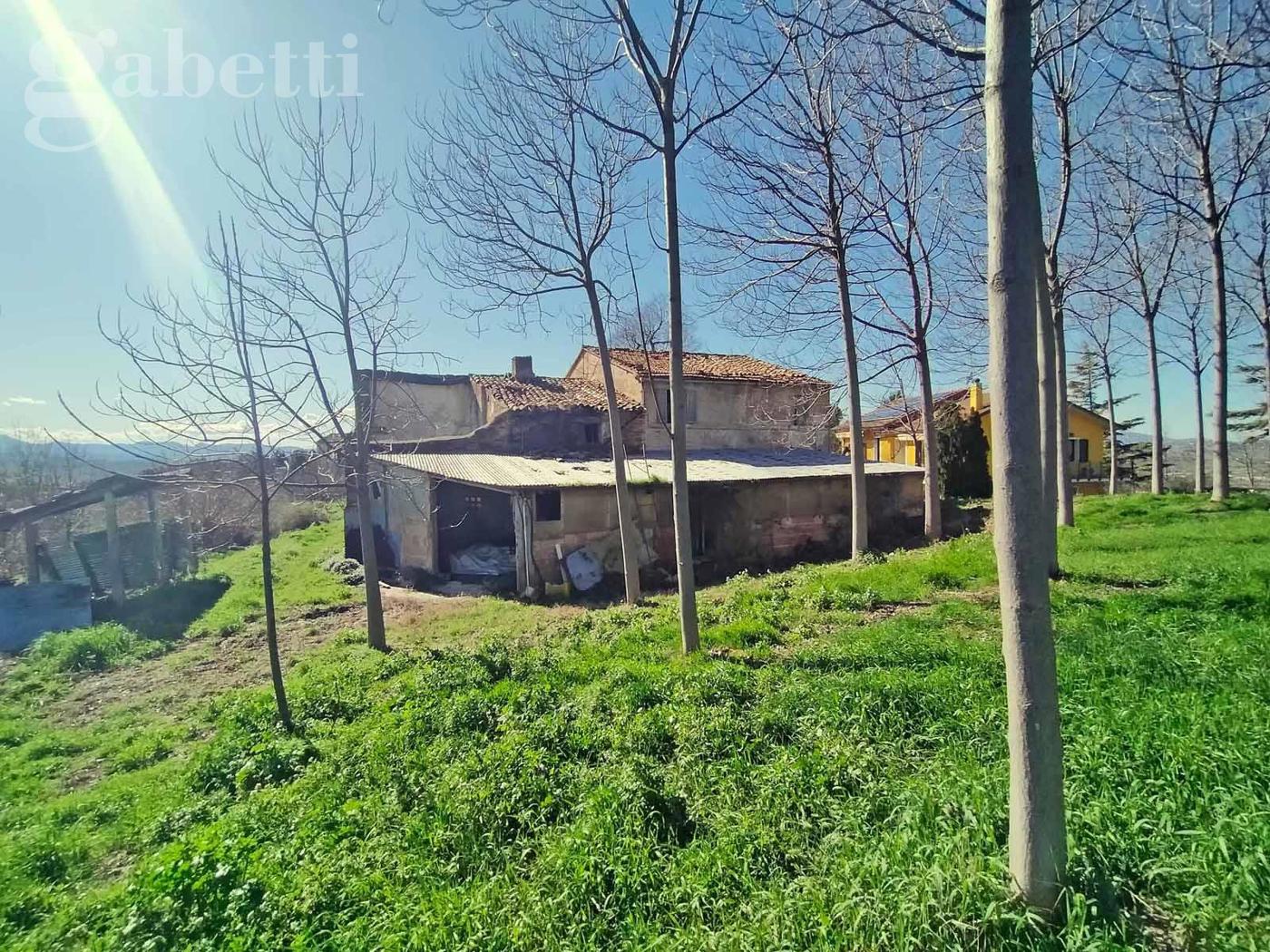 Rustico da ristrutturare a Corinaldo