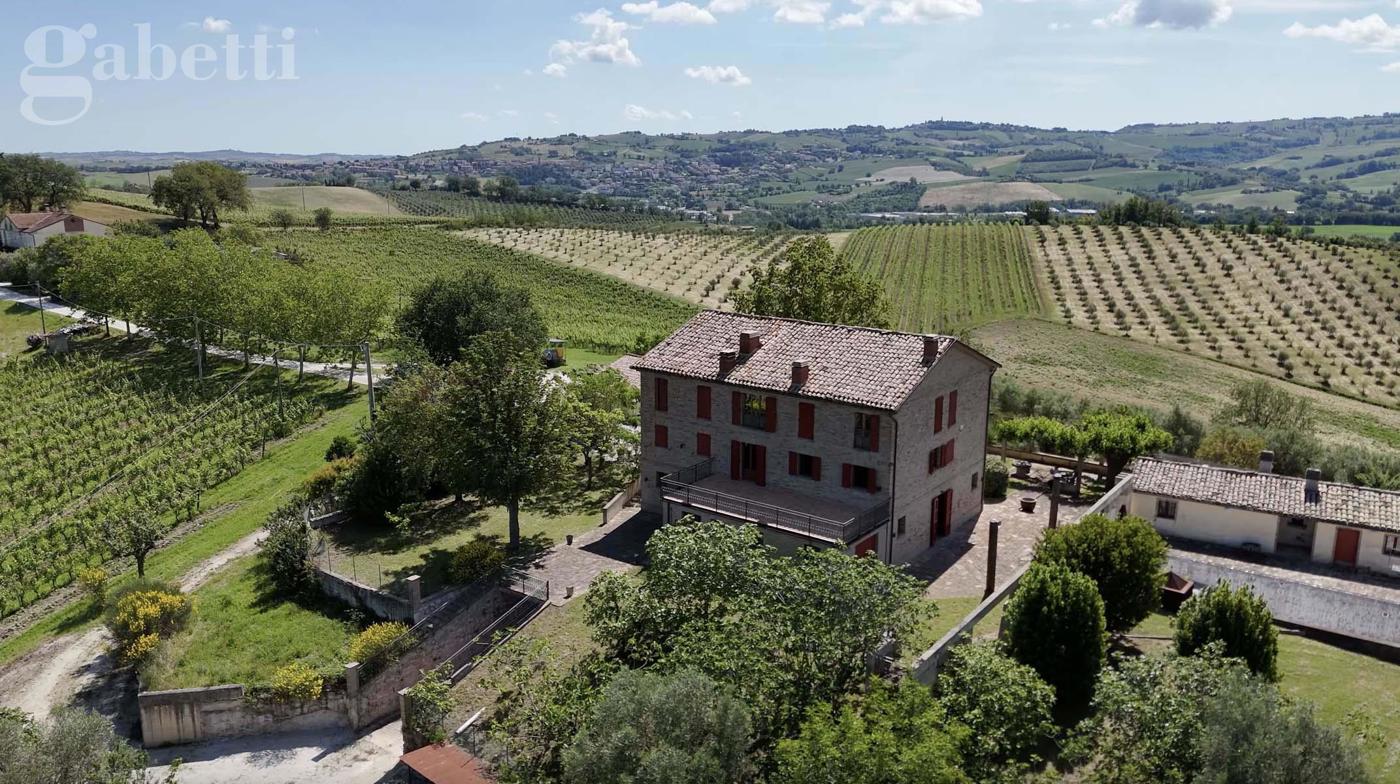 Villa Bifamiliare in vendita a Arcevia