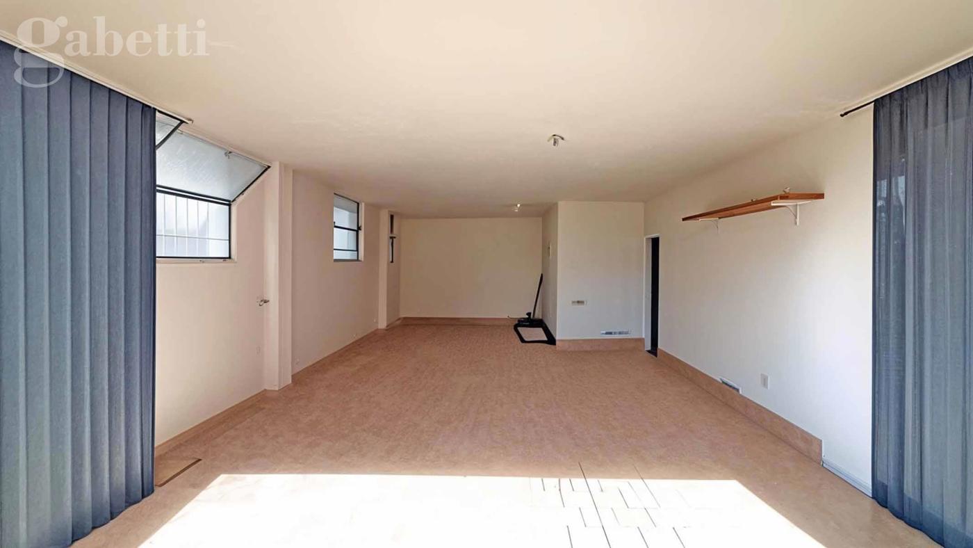 Box/Garage 44mq in vendita a Senigallia