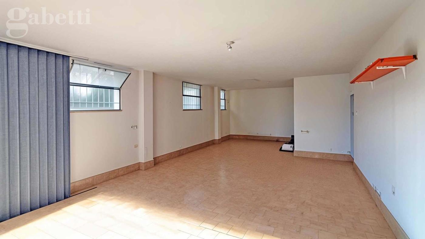 Box/Garage 44mq in vendita a Senigallia