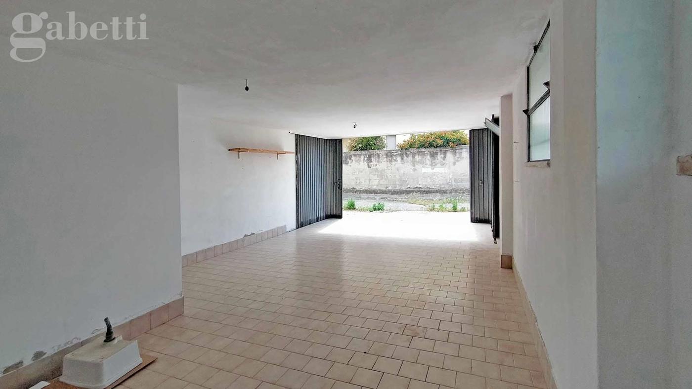 Box/Garage 44mq in vendita a Senigallia