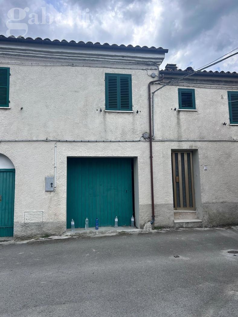 Quadrilocale in vendita a Arcevia