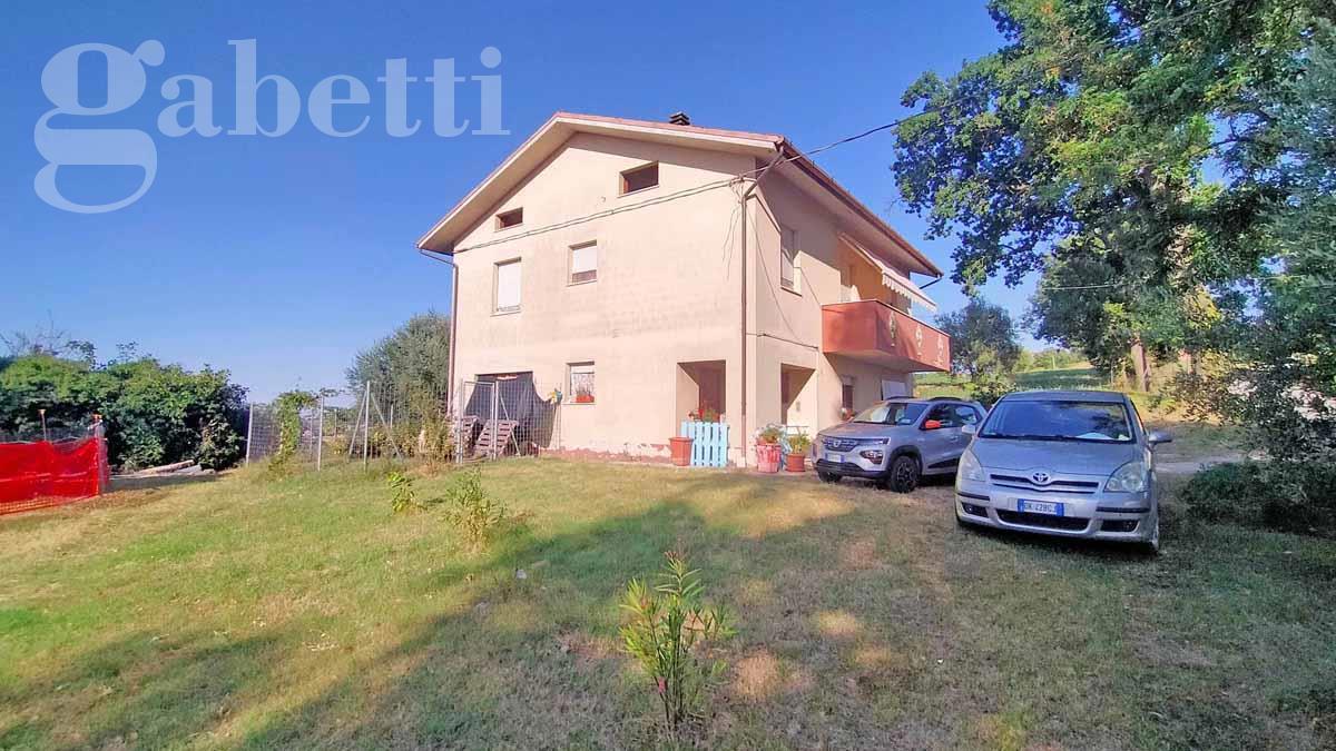 Casa indipendente con box doppio a Corinaldo