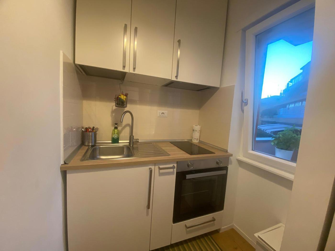 Bilocale ristrutturato a Roma