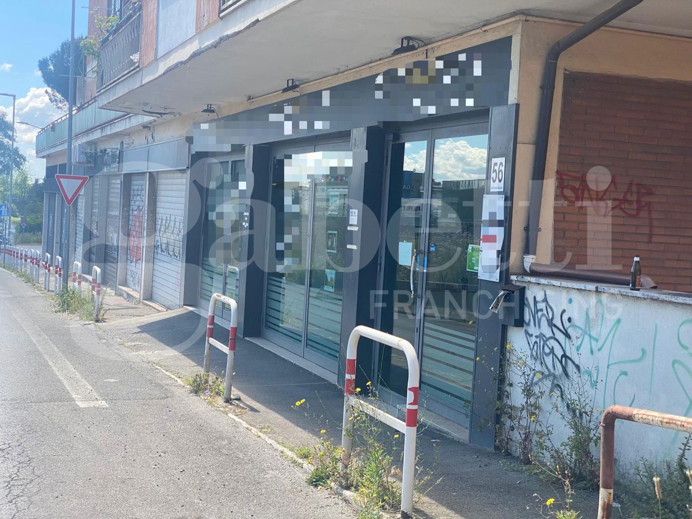 Negozio in vendita a Pomezia