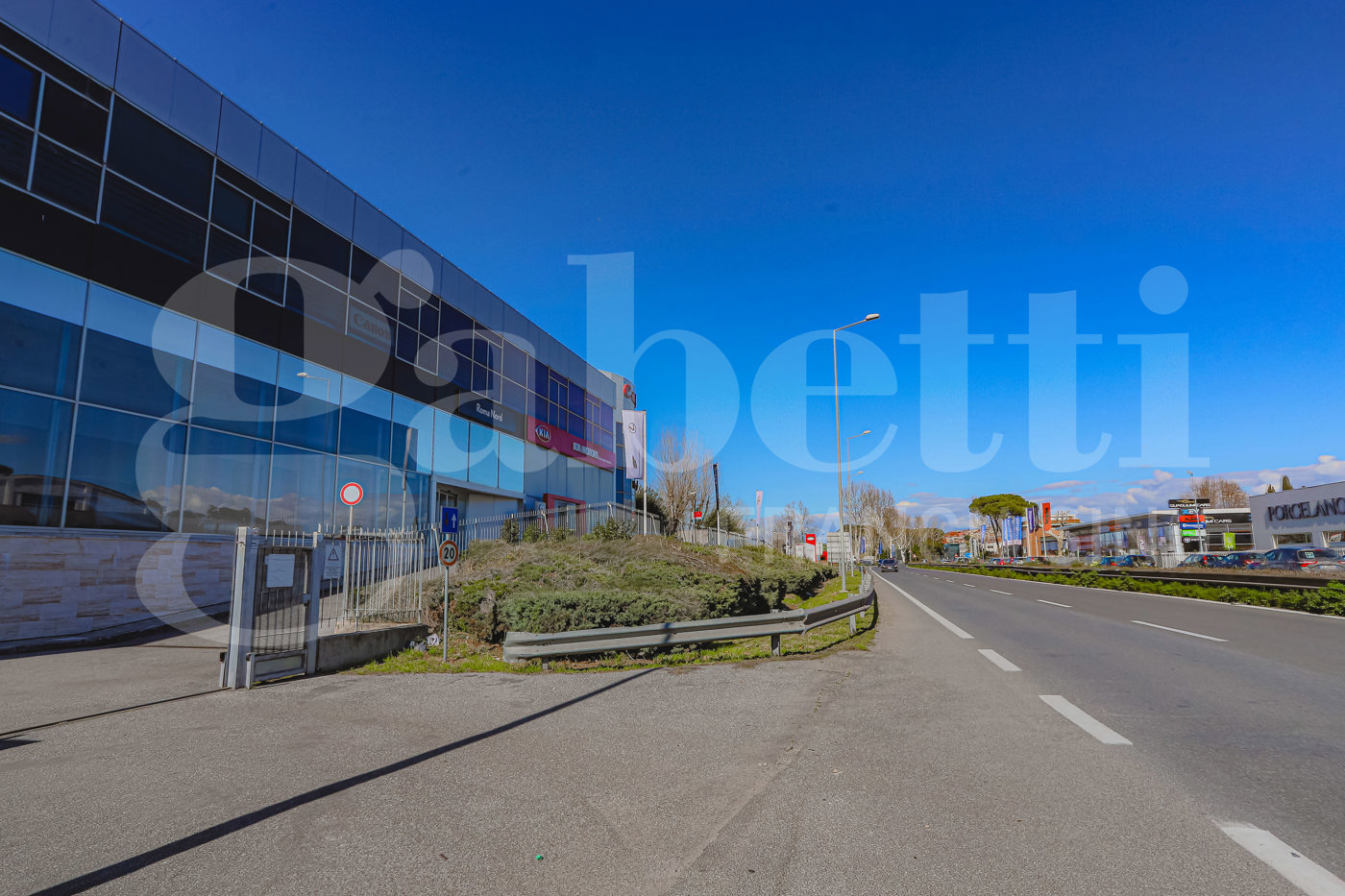 Ufficio ristrutturato a Roma