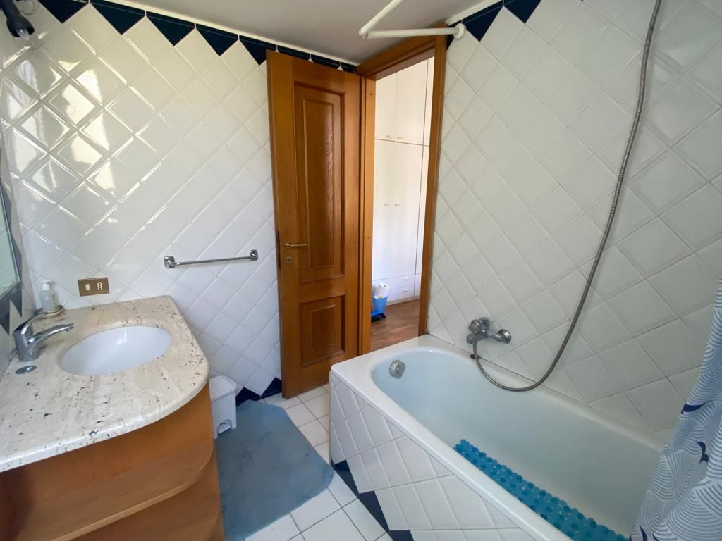 Bilocale arredato in affitto a Roma
