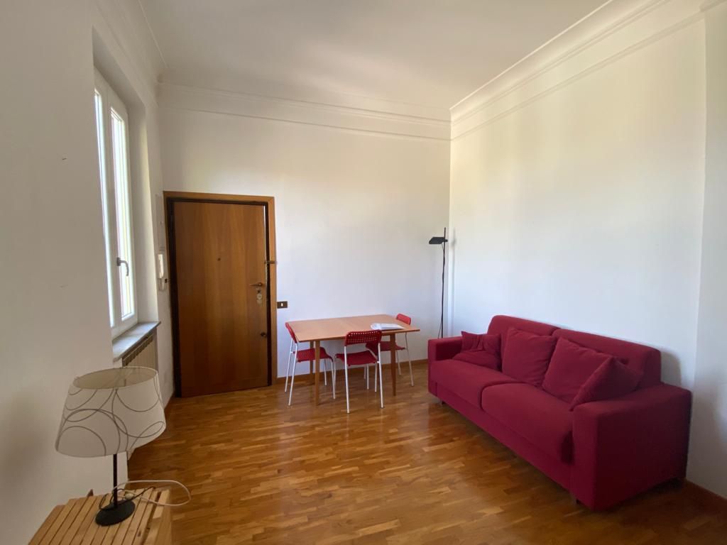 Bilocale arredato in affitto a Roma