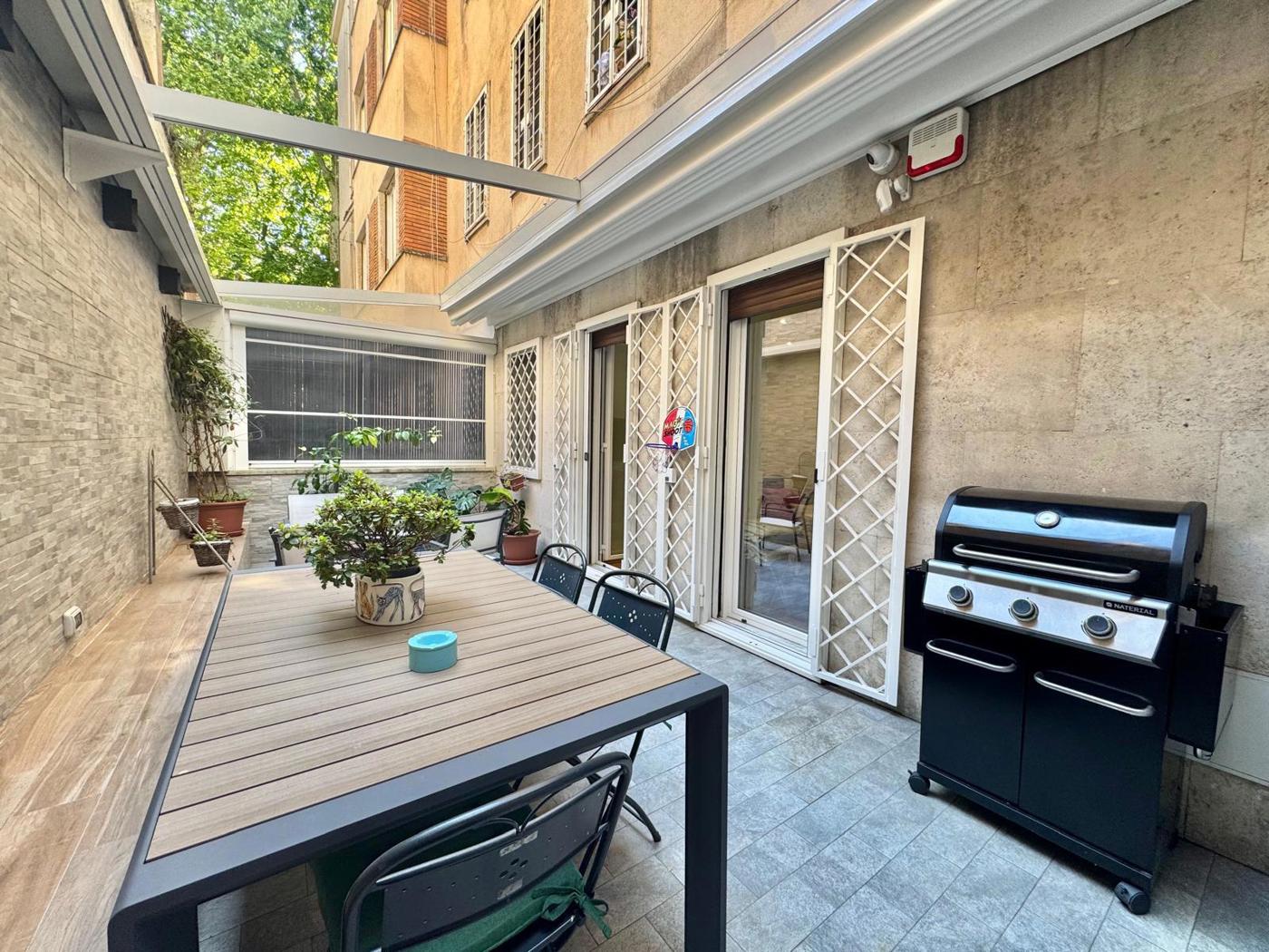Quadrilocale ristrutturato a Roma